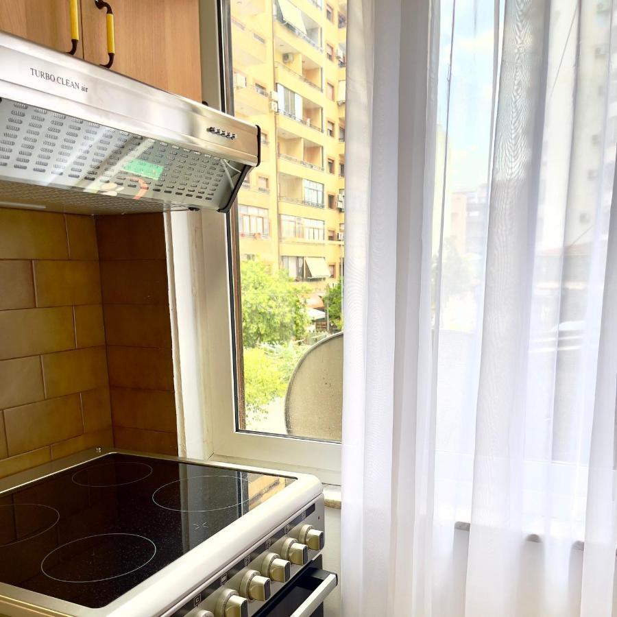 Maris Apartment Тирана Екстер'єр фото