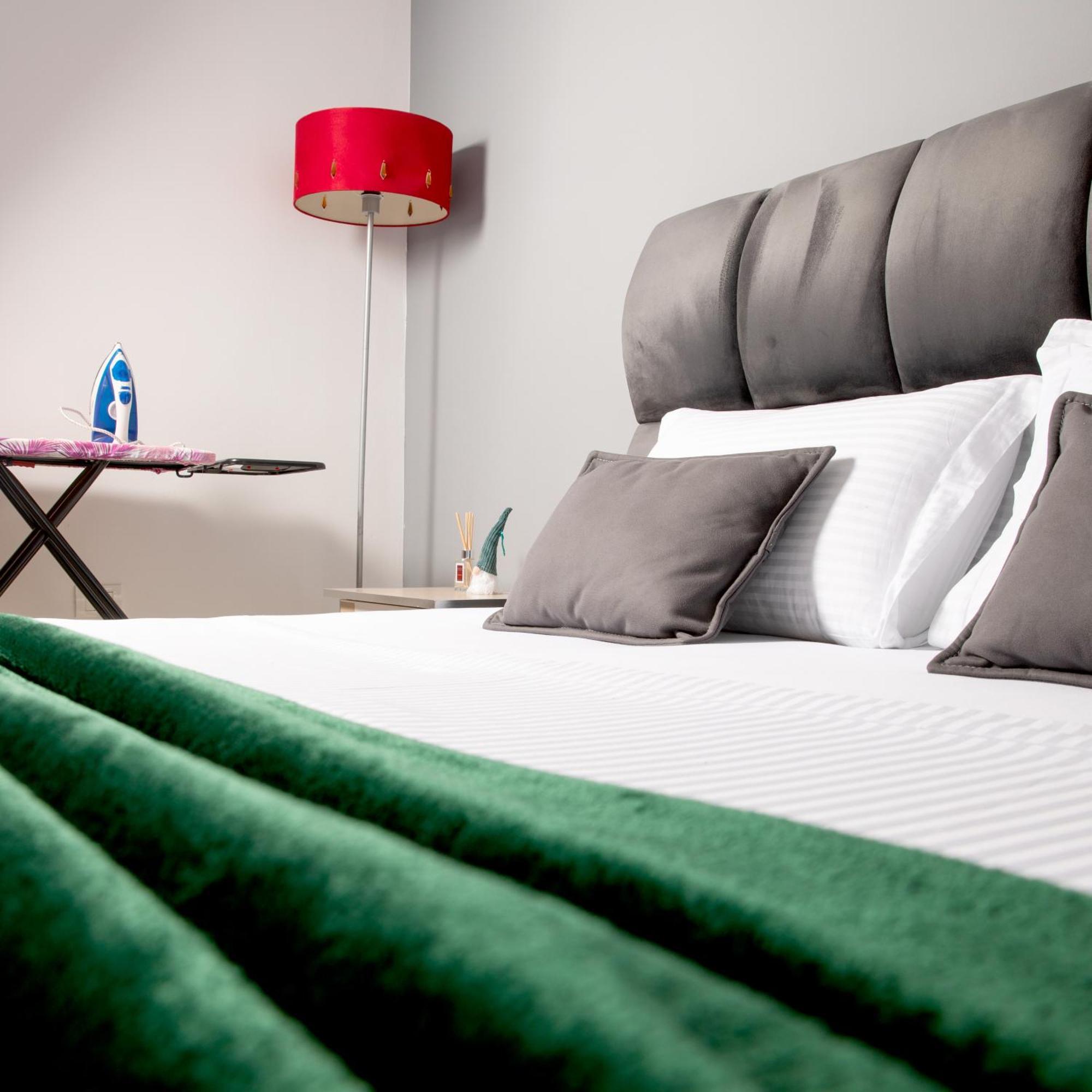 Maris Apartment Тирана Екстер'єр фото