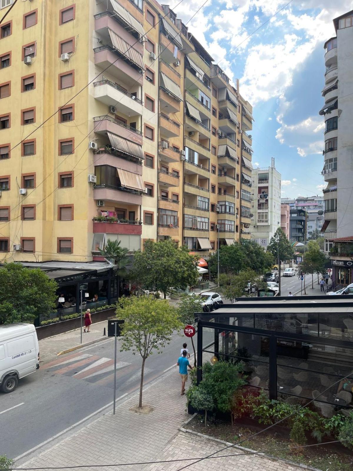 Maris Apartment Тирана Екстер'єр фото